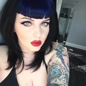 Meet your Posher, Dana